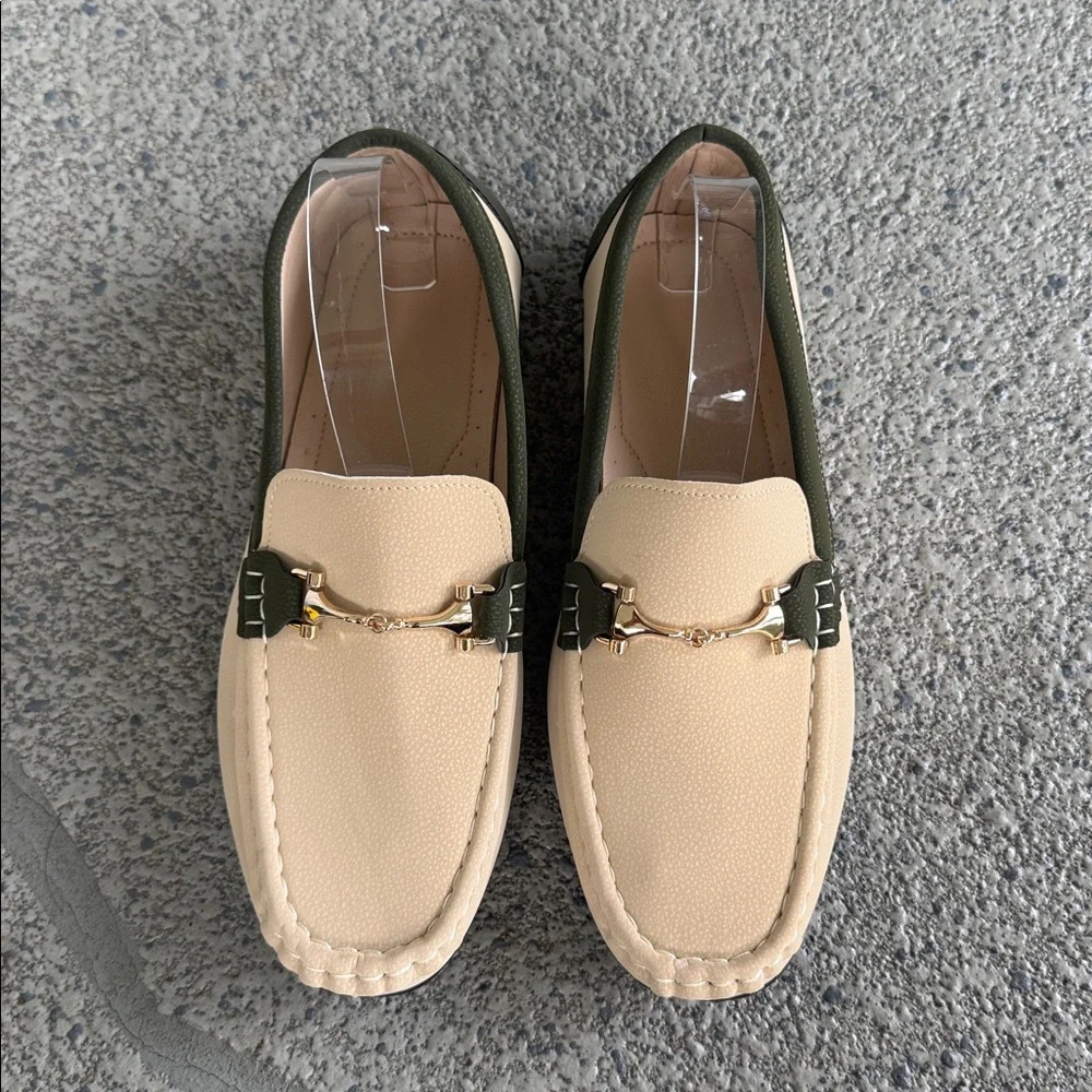 Green cream vegan leather gold horsebit accent slip on style loafers size 42